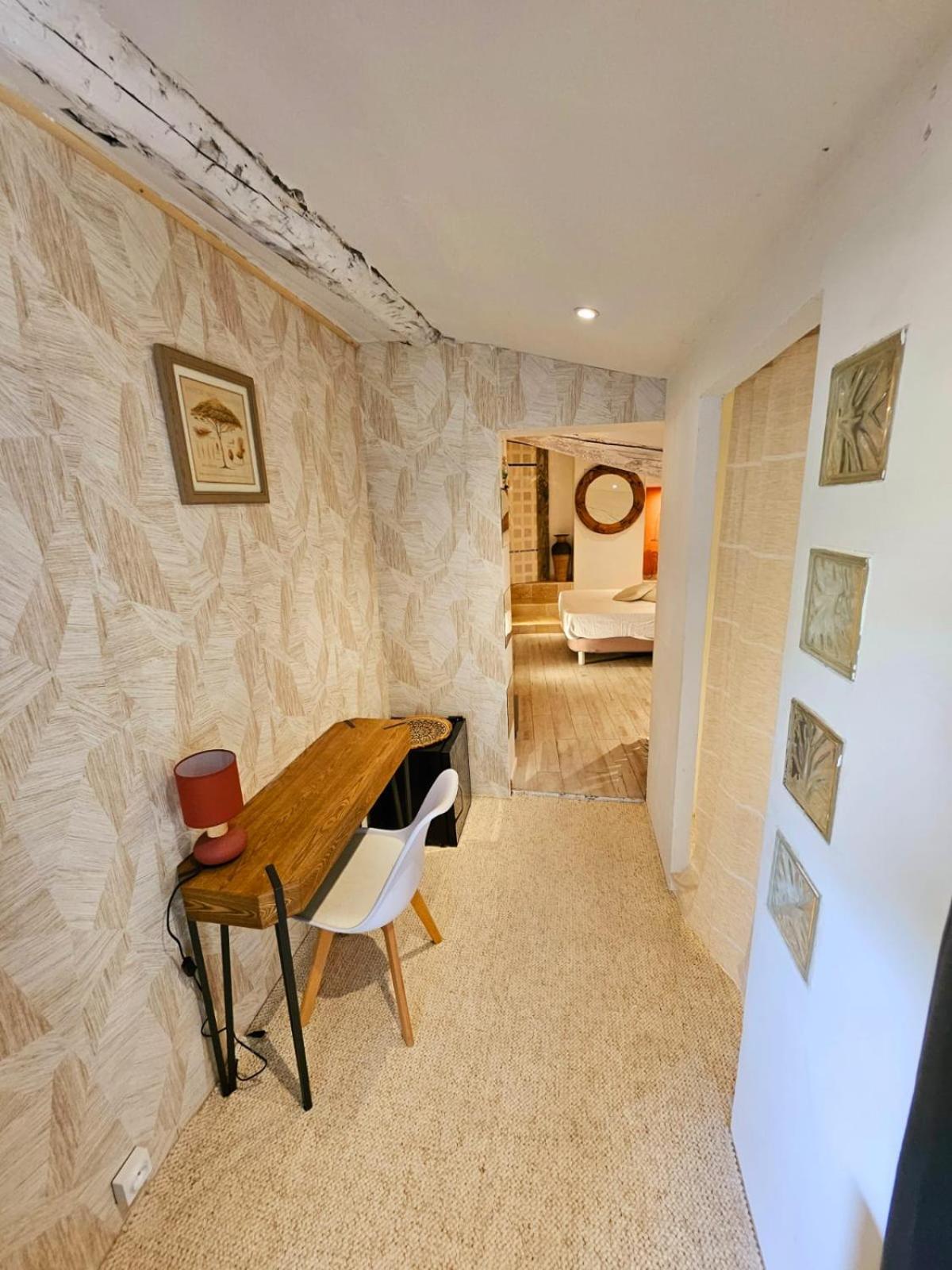Suites Coupo Santo Et Lou Peiro Cotignac Exterior foto